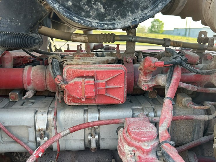 peterbilt-365-image-86