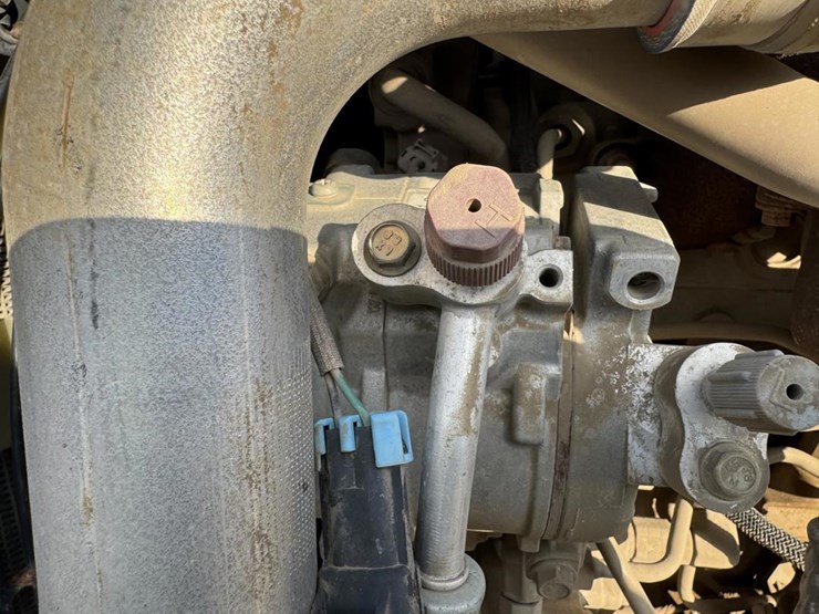 2013-gehl-dl11-image-52