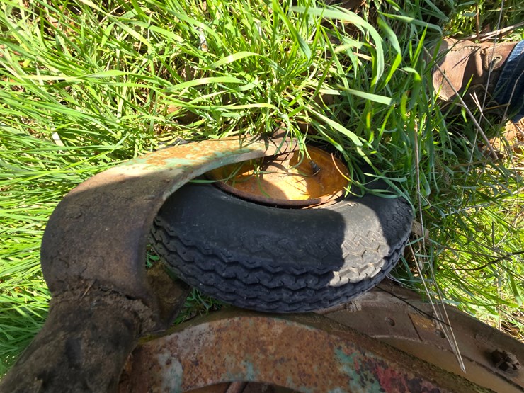 john-deere-350-image-13