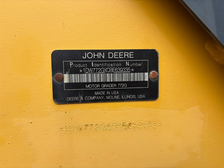 2018-deere-772g-image-2