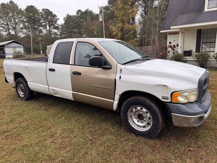2004-dodge-ram-2500-image-2