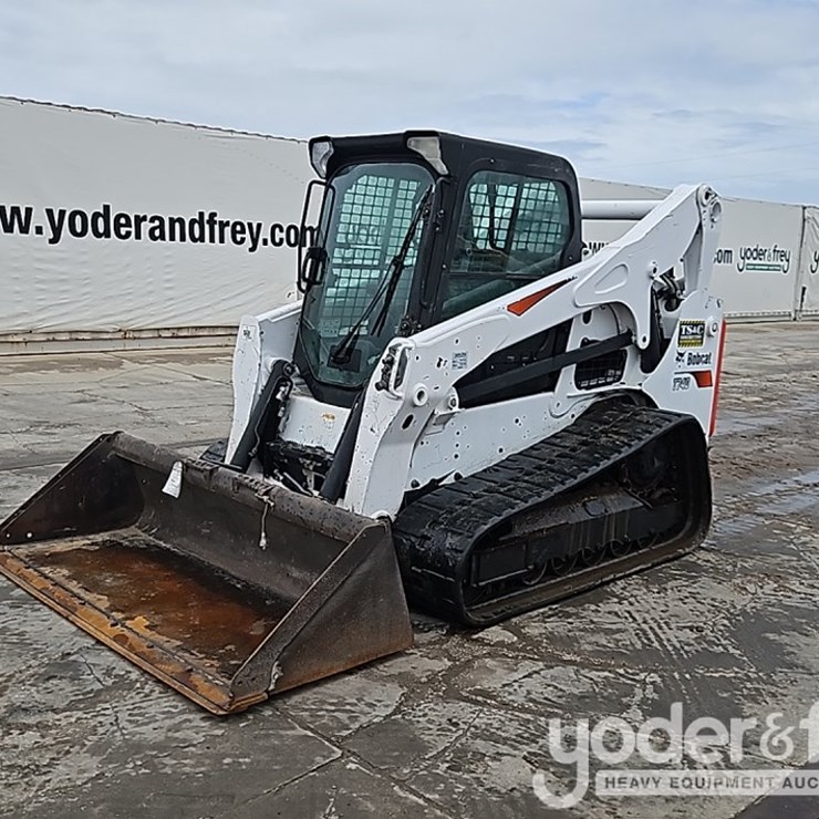 2019 BOBCAT T740