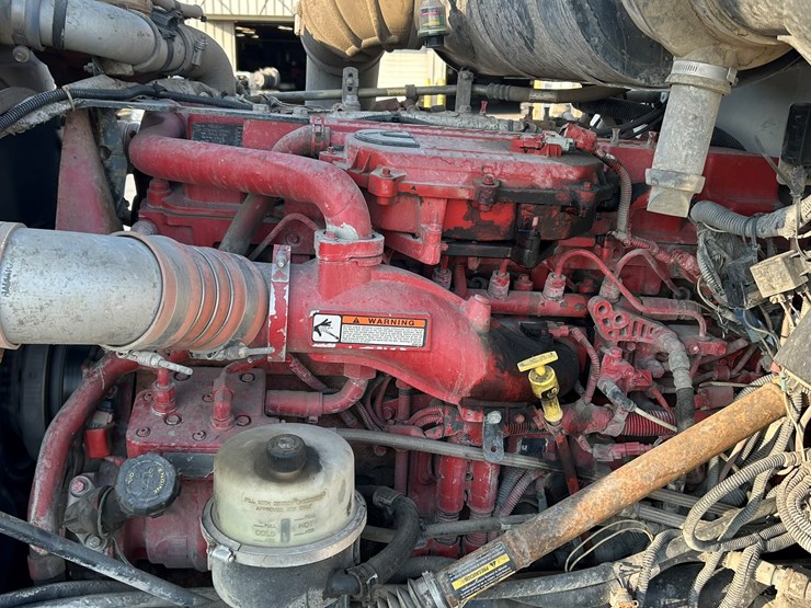 peterbilt-365-image-77