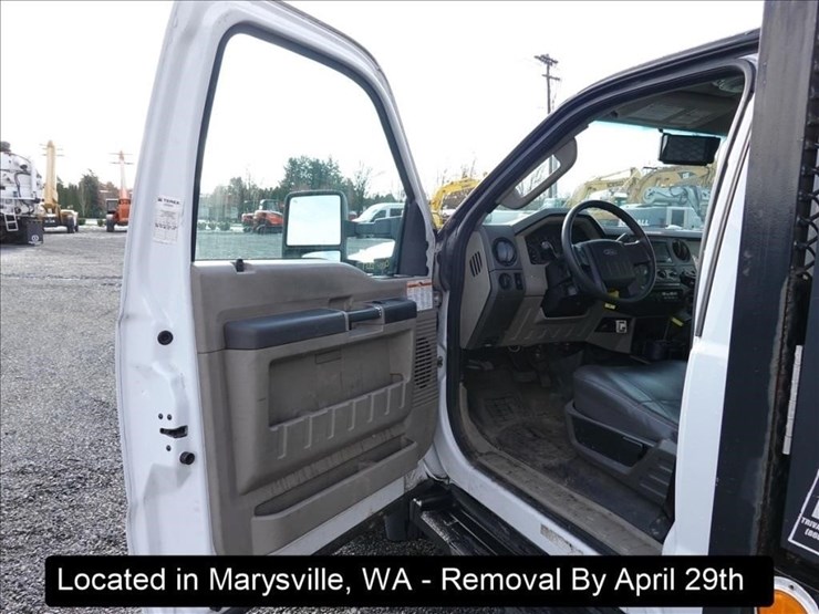 2009-ford-f450-image-15