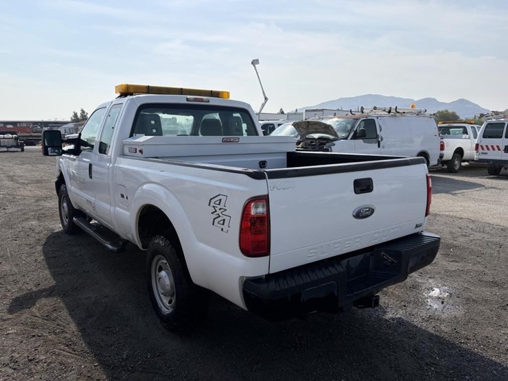 2011-ford-f250-image-4