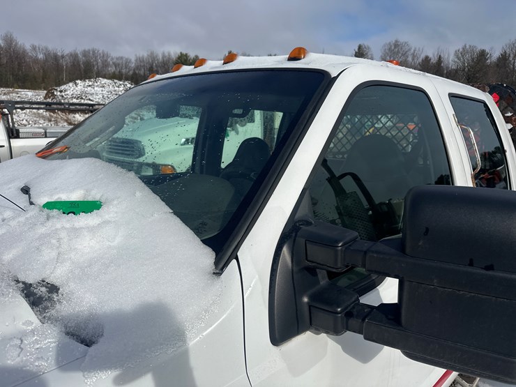 2010-ford-f350-image-12