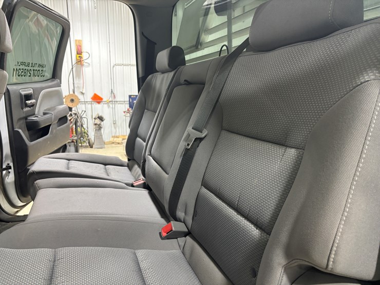 #2331-•-2022-chevrolet-5500-hd-flatbed-truck-image-35