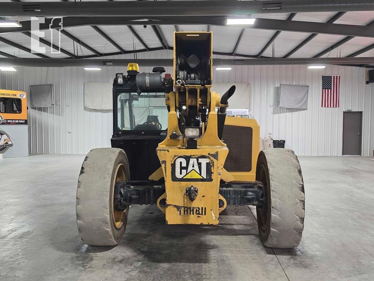 2013-caterpillar-tl943c-image-8