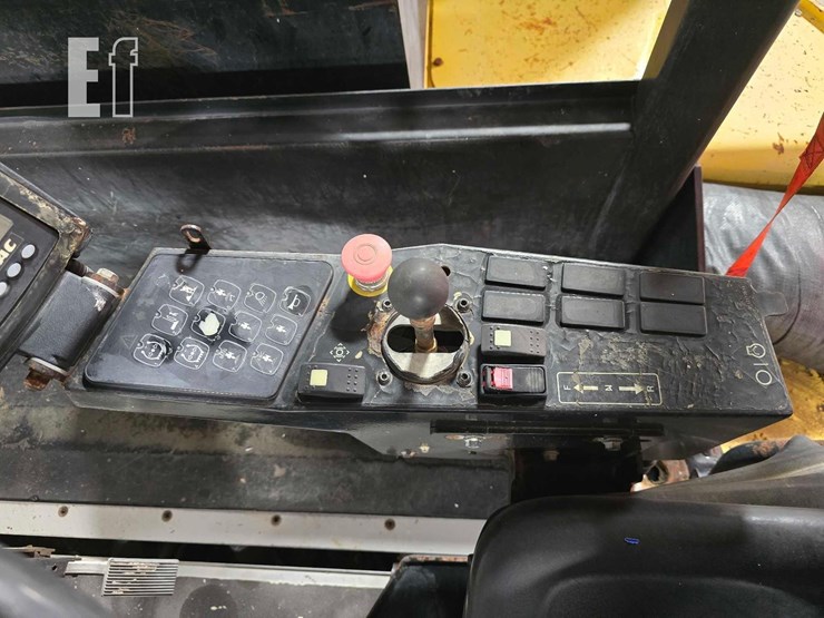 2013-dynapac-cp274-image-18