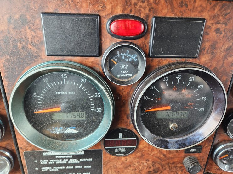 2006-kenworth-t800-image-48