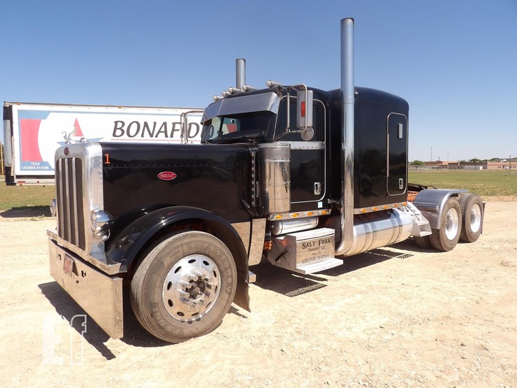 2008-peterbilt-389-image-1