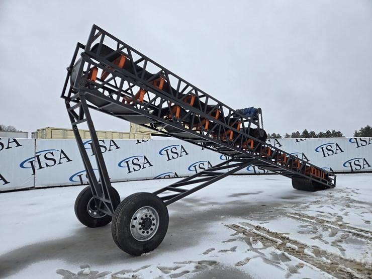 massey-ferguson-8-image-1