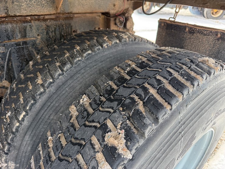 #2016-•-1990-western-star-quad-axle-dump-truck-image-84