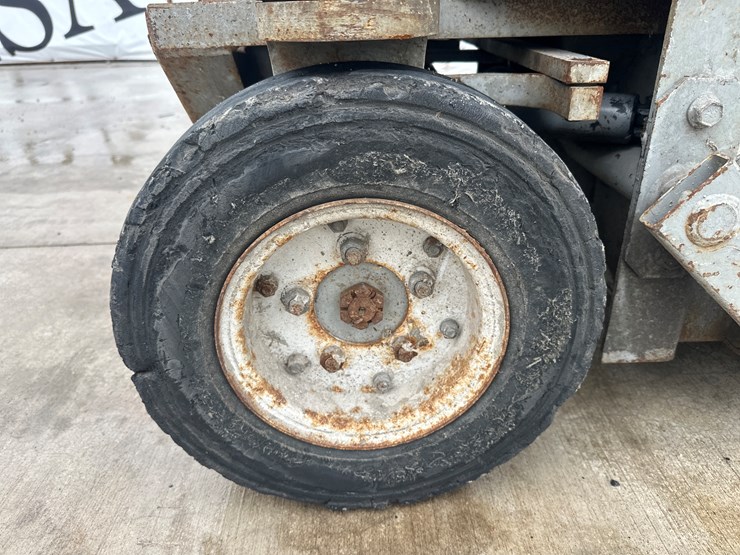 massey-ferguson-8-image-29