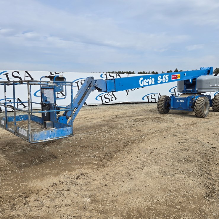 2007 GENIE S85