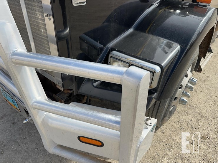 2005-kenworth-t800-image-38