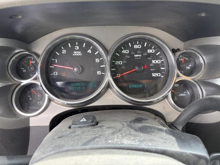 2012-gmc-sierra-2500-image-15