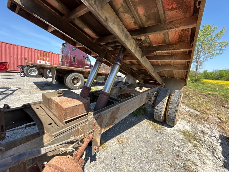 1974-gmc-6000-image-8