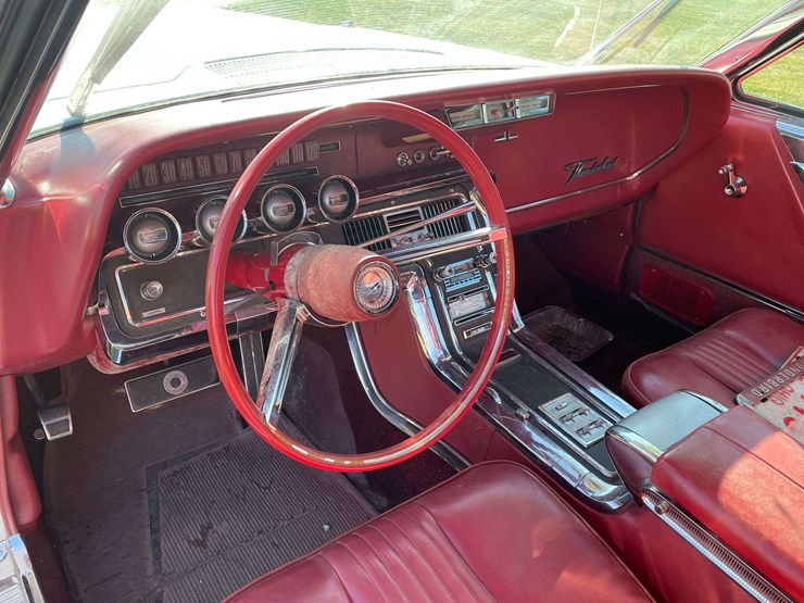 1965-ford-thunderbird-image-57