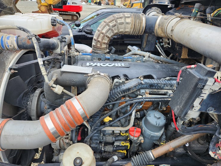 2014-kenworth-t800-image-12