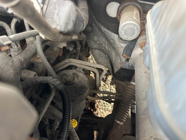 2012-massey-ferguson-8-image-56