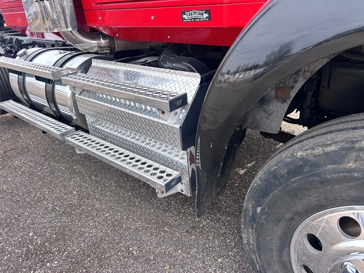 #1009-•-2012-western-star-conventional-4-sleeper-cab-truck-tractor-image-15