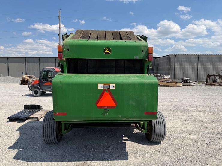 2004-john-deere-567-image-6