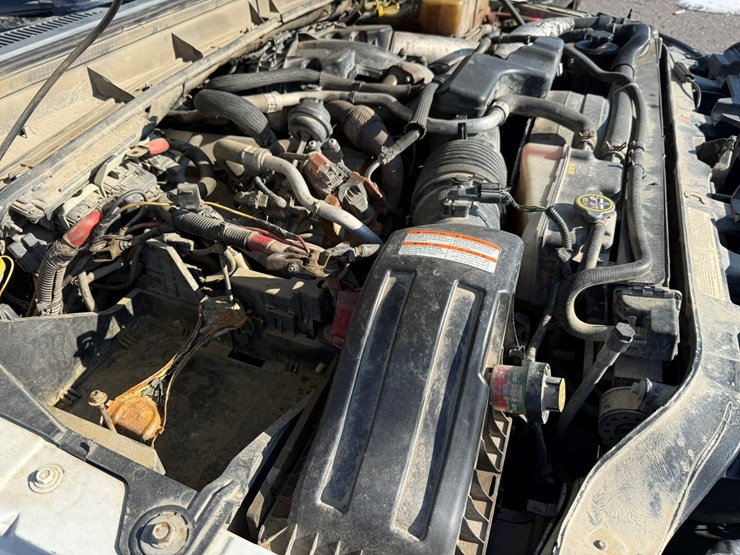 2012-ford-f550-xl-image-11