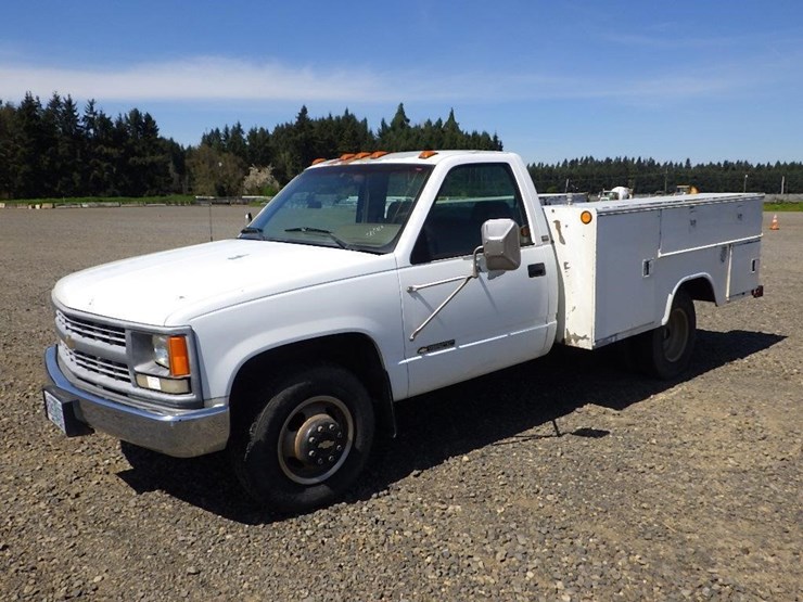 1994-chevrolet-3500-image-1