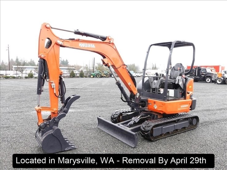 2019-kubota-kx033-4-image-1