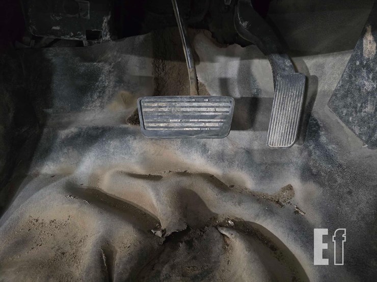 2014-chevrolet-silverado-3500hd-image-10