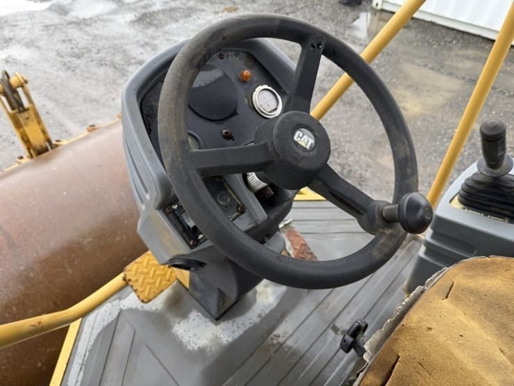 2005-caterpillar-cs-433e-image-21