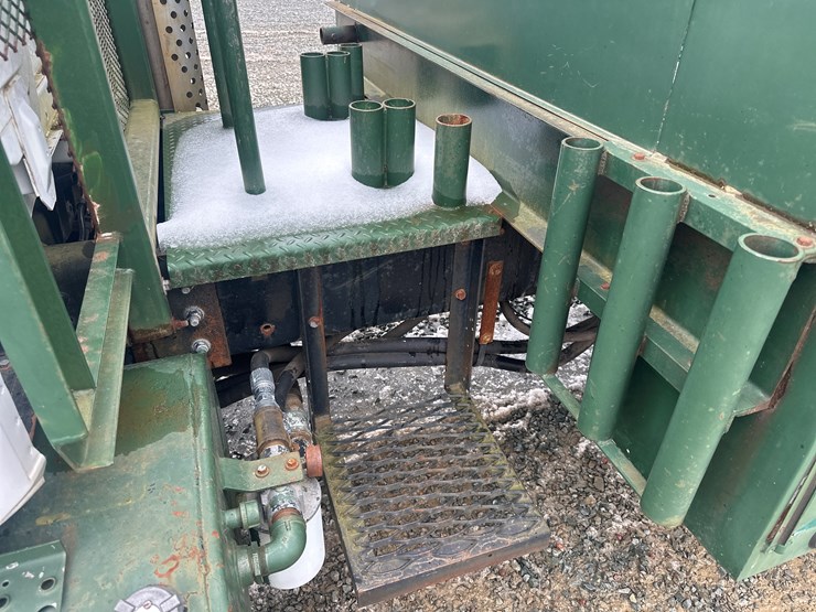 1998-massey-ferguson-8-image-17