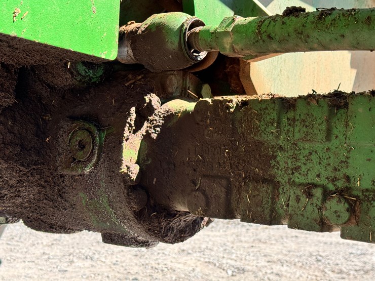 john-deere-3400-image-12