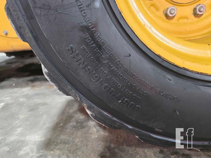 caterpillar-262d3-image-29