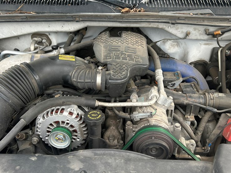 2004-chevrolet-3500-image-40