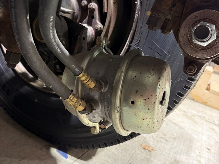 1974-peterbilt-359-image-26