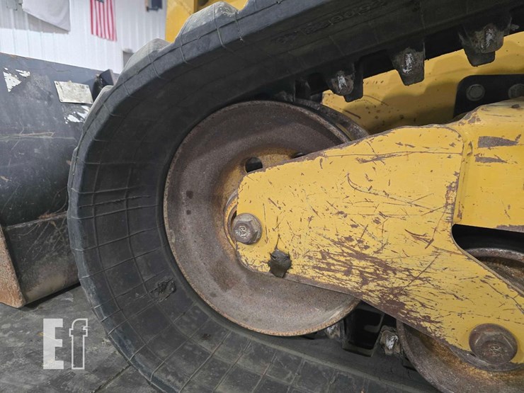 2022-caterpillar-289d3-image-28