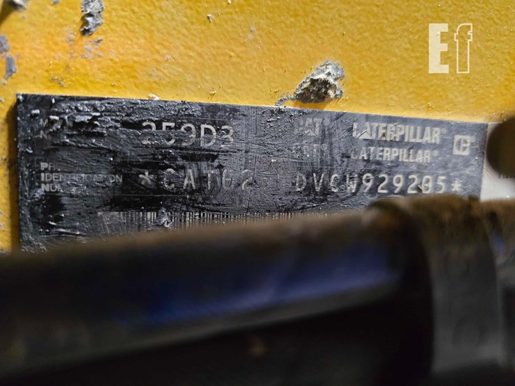 2023-caterpillar-259d3-image-38