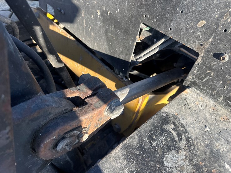 massey-ferguson-8-image-21