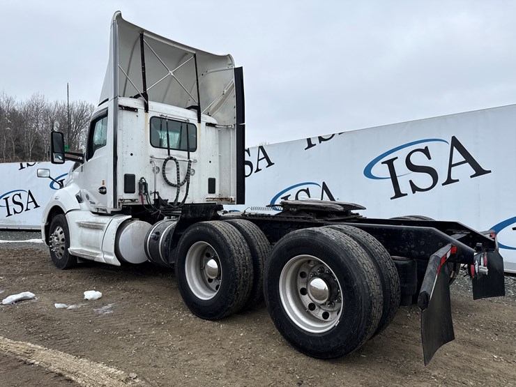 2017-kenworth-t680-image-3