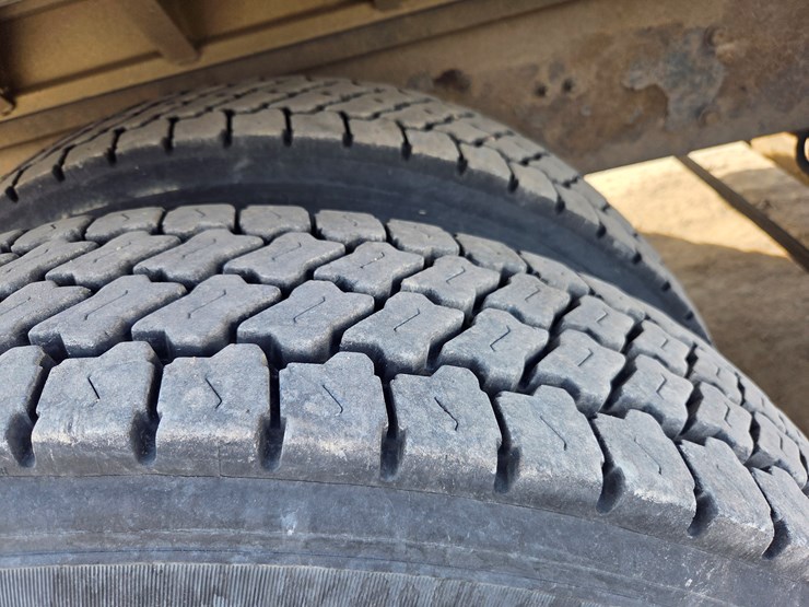 2012-international-7600-image-75