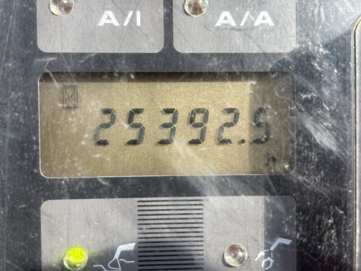 2002-john-deere-2054-image-39