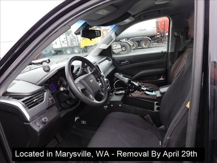 2017-chevrolet-tahoe-image-4