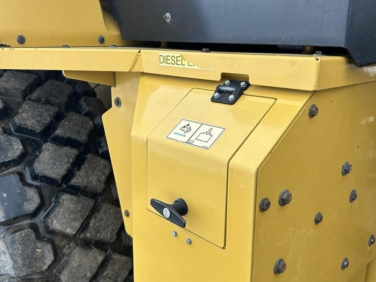 2016-caterpillar-930m-image-81