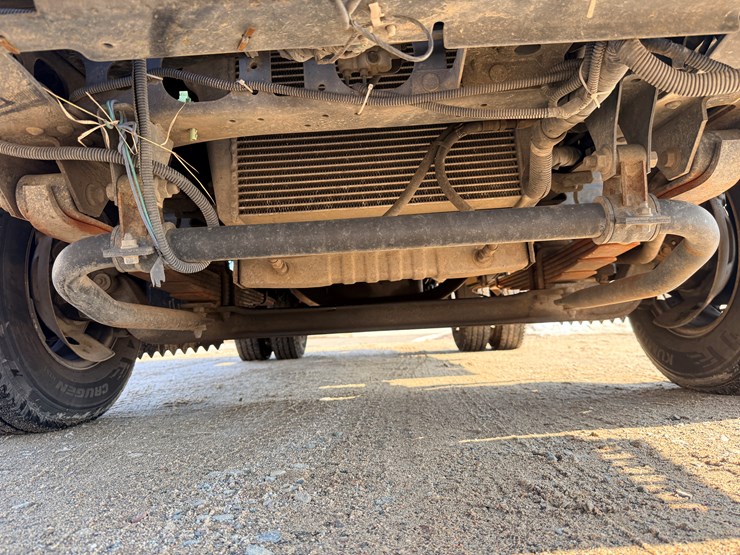 2001-isuzu-npr-image-54