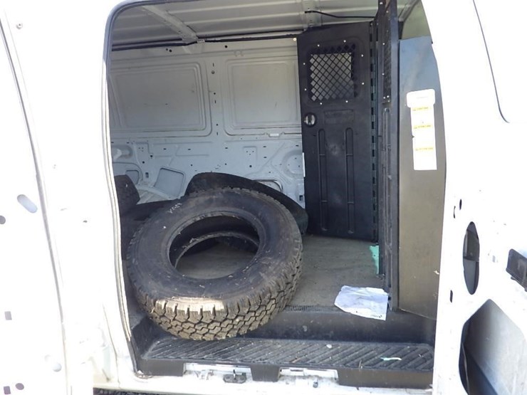 2007-ford-cargo-image-18