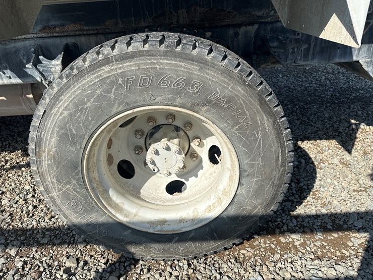 2006-ford-f650-image-54