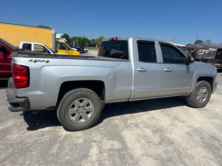 2015-chevrolet-1500-image-4