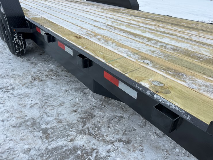 2026-massey-ferguson-8-image-15